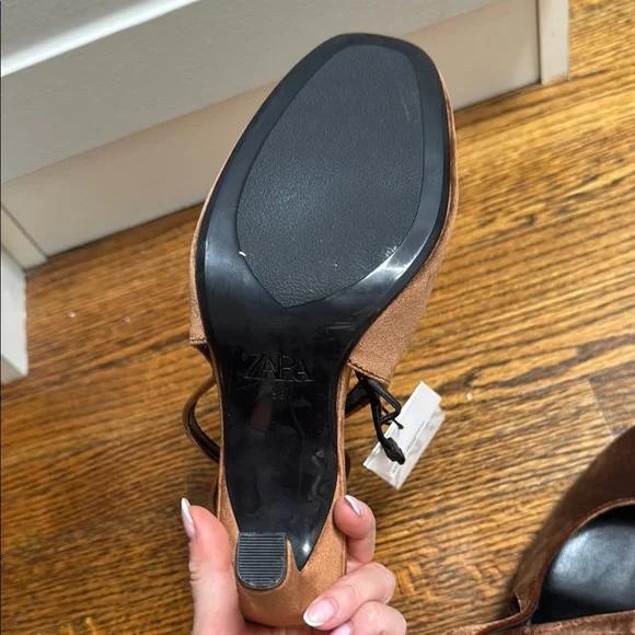 Elegant Brown Women's Heels - Picture 6 of 6